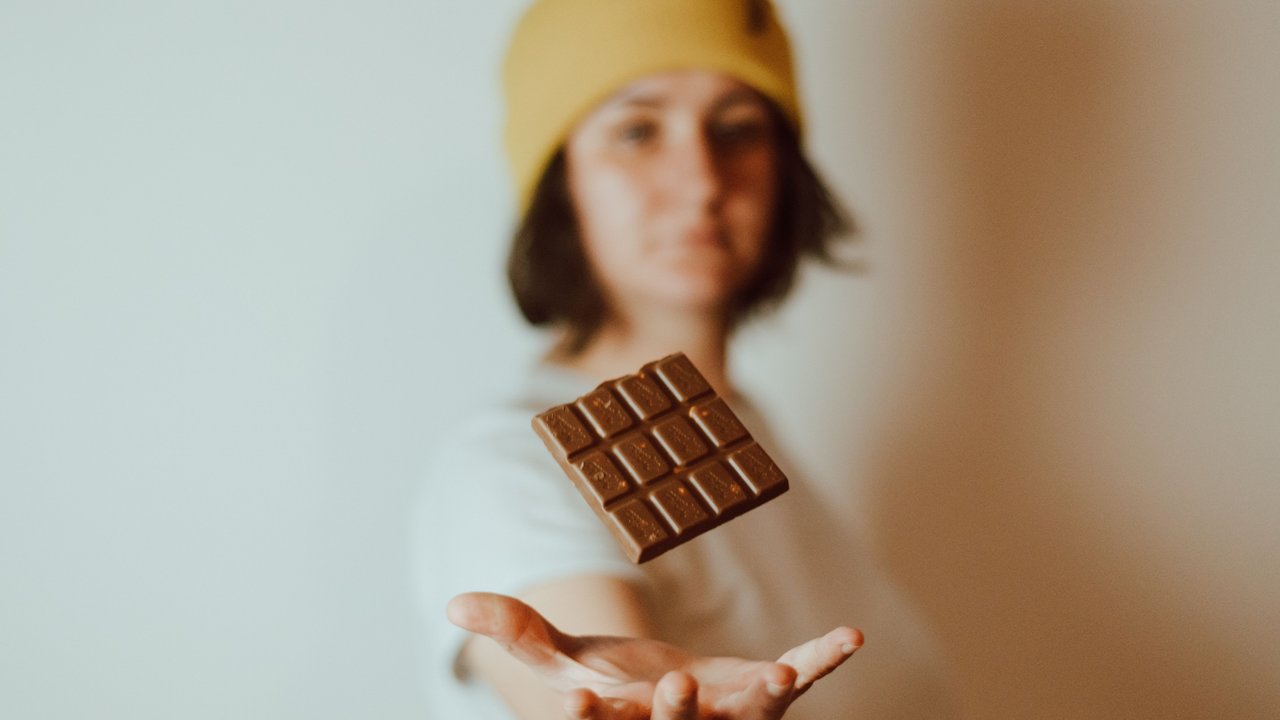 Schokolade in ihrer bekannten Tafelform gibt es erst seit etwas mehr als 150 Jahren. Schokolade in ihrer bekannten Tafelform gibt es erst seit etwas mehr als 150 Jahren.