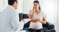 Husten in der Schwangerschaft: Schadet er dem Baby? Und was jetzt hilft