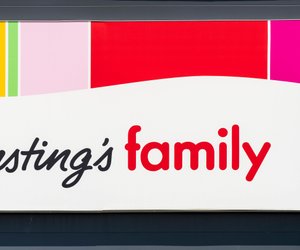 Jetzt bei Ernsting's family: Hol dir mit diesem Deko-Pilz Herbstfeeling ins Haus