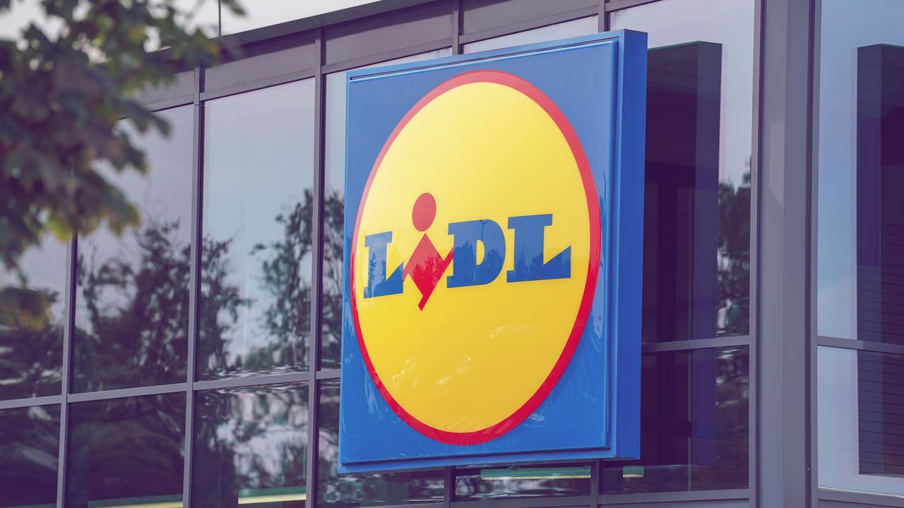 Sorge jetzt für Ordnung mit dem Schuhregal von Lidl. Sorge jetzt für Ordnung mit dem Schuhregal von Lidl.