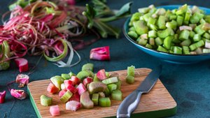 Ist Rhabarber giftig? Menge und Zubereitung entscheiden