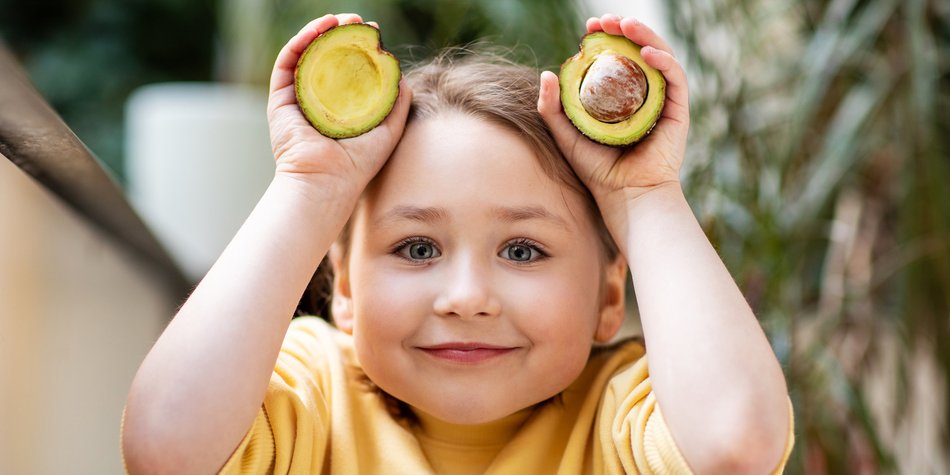 Fett für Kinder: Welche Öle & Co. sind für die Ernährung der Kleinen wichtig? Fett für Kinder: Welche Öle & Co. sind für die Ernährung der Kleinen wichtig?