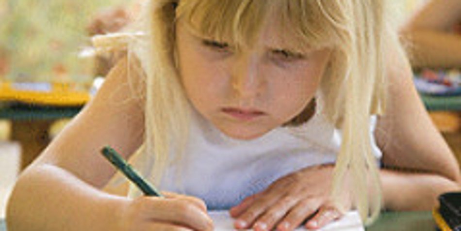Wie Kinder sich konzentrieren lernen Wie Kinder sich konzentrieren lernen
