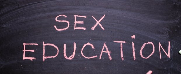 Sex Education zu Hause: 15 Antworten auf unangenehme Kinder-Fragen