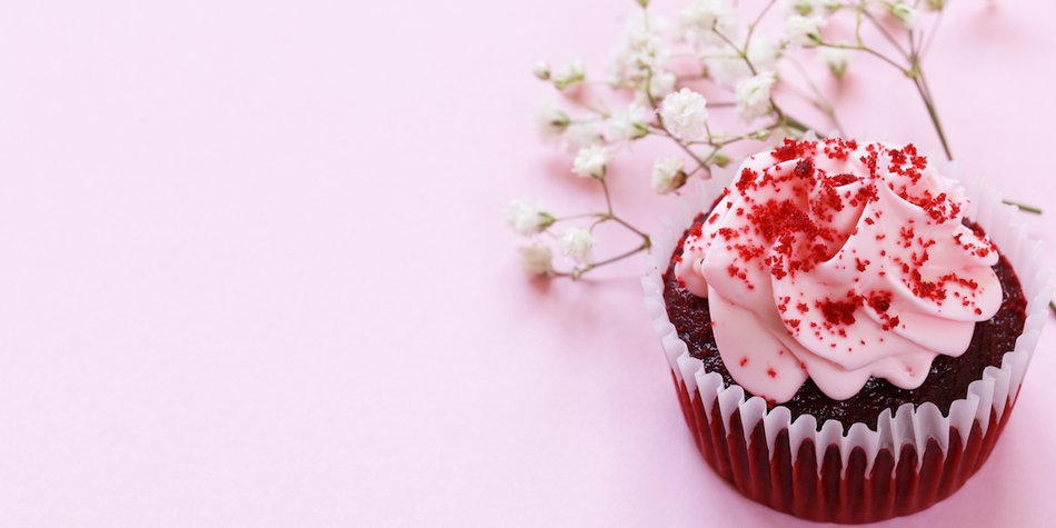Vanille-Muffins mit Beerencreme zum Muttertag Vanille-Muffins mit Beerencreme zum Muttertag