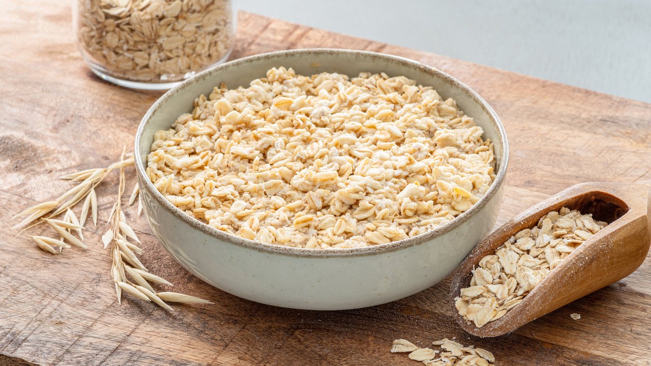 In Haferflocken stecken viele gesunde Nährstoffe. In Haferflocken stecken viele gesunde Nährstoffe.