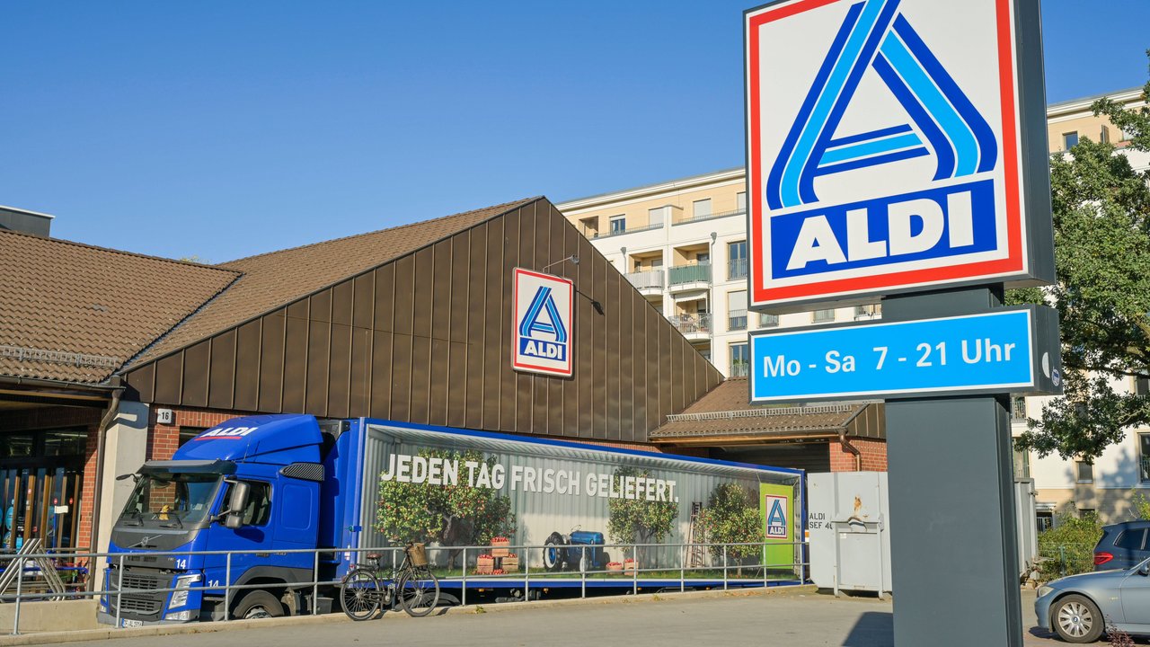 Ab dem 11. November direkt ins Kinderzimmer geliefert: Die Aldi-Nord-Filiale zum Selberbauen. Ab dem 11. November direkt ins Kinderzimmer geliefert: Die Aldi-Nord-Filiale zum Selberbauen.