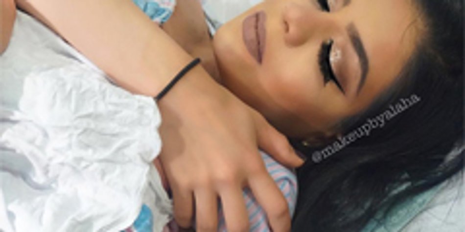 Perfektes Make-up zur Geburt: Schminken zwischen den Wehen Perfektes Make-up zur Geburt: Schminken zwischen den Wehen