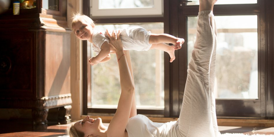 Pilates mit Baby: Der Baby "Hundred" Pilates mit Baby: Der Baby "Hundred"