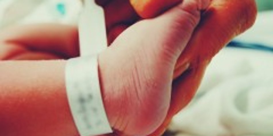 Sichelfuß beim Baby: Das kann man tun Sichelfuß beim Baby: Das kann man tun