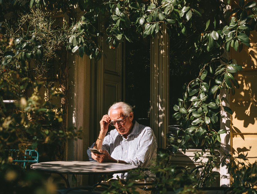 Wie deine WhatsApp-Gewohnheiten dich als Boomer verrät – auch wenn du es verheimlichen willst