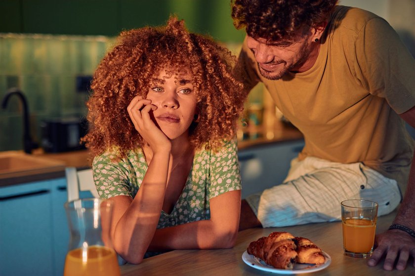 10 heimliche Angewohnheiten, mit denen du deine Liebsten vertreibst 10 heimliche Angewohnheiten, mit denen du deine Liebsten vertreibst