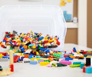 Dieses Teil von Amazon räumt für dich LEGO auf und braucht dafür nur 2 Sekunden