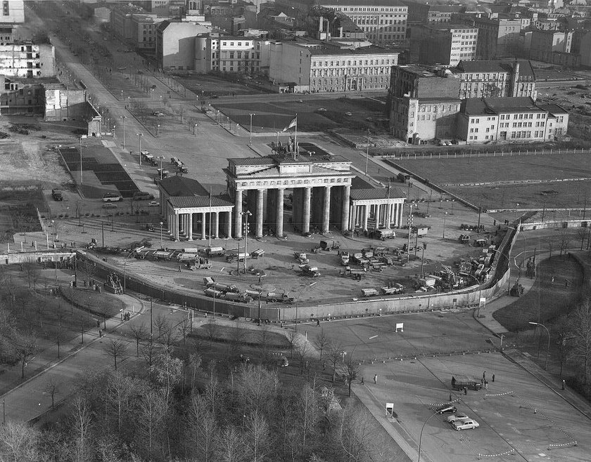 Brandenburger Tor mit Berliner Mauer 1961 Brandenburger Tor mit Berliner Mauer 1961