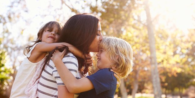 5 Wege, wie wir den emotionalen Akku unserer Kids wieder aufladen können