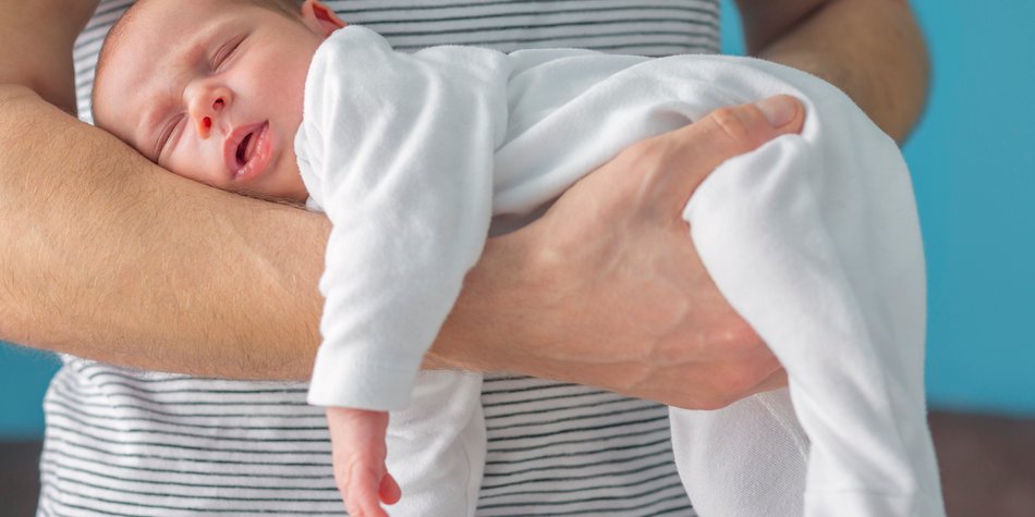 Bauchlage: Wichtig für die Entwicklung des Babys Bauchlage: Wichtig für die Entwicklung des Babys