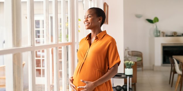 Deine Mutterschutzfrist: Dauer, Geld & Rechte