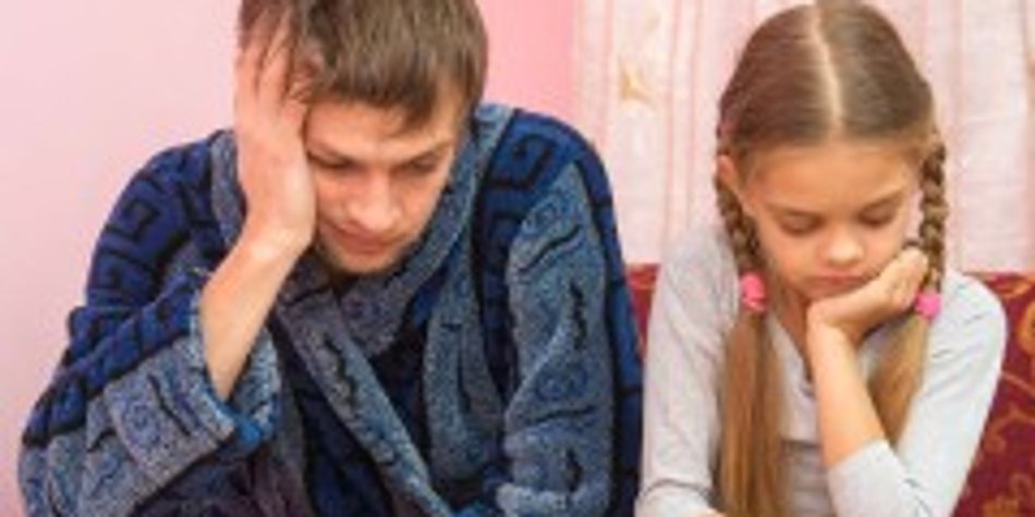 Zu dumm für ein Kind? Eltern verlieren das Sorgerecht für ihre Kinder Zu dumm für ein Kind? Eltern verlieren das Sorgerecht für ihre Kinder