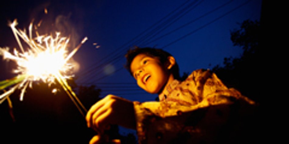 Feuerwerk mit Kindern - was muss ich beachten? Feuerwerk mit Kindern - was muss ich beachten?