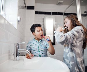 Jetzt zuschlagen: Elektrische Zahnbürsten von Oral B, Philips und Happybrush richtig stark reduziert