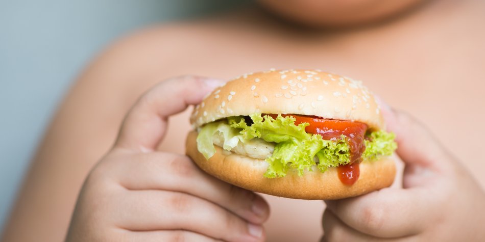 Hartes Urteil? Mutter verliert Sorgerecht, weil Kinder stark übergewichtig sind Hartes Urteil? Mutter verliert Sorgerecht, weil Kinder stark übergewichtig sind