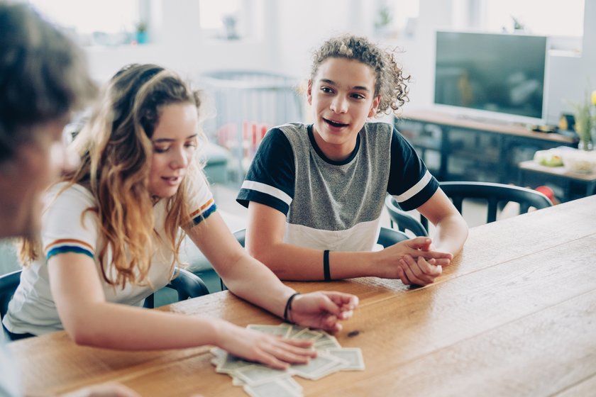 "Wir können uns das nicht leisten" – der Satz, der dein Kind zum Geldverschwender macht