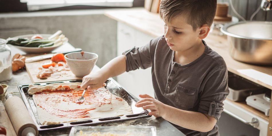 Metallteilchen in Pizzateig-Sets gefunden: Rewe, Lidl, Aldi und mehr betroffen Metallteilchen in Pizzateig-Sets gefunden: Rewe, Lidl, Aldi und mehr betroffen