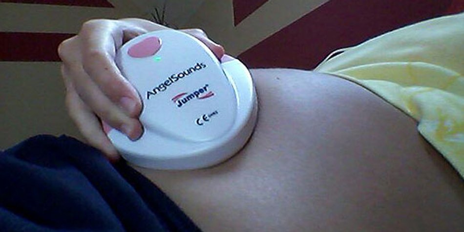 Fetal Doppler von AngelSounds im Praxis-Test: familie.de testet den Doppler Fetal Doppler von AngelSounds im Praxis-Test: familie.de testet den Doppler