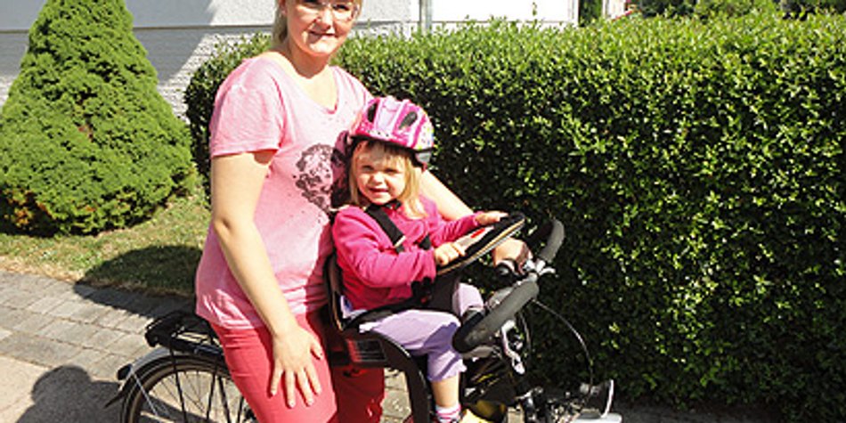 familie.de testet einen neuartigen Kinderfahrradsitz familie.de testet einen neuartigen Kinderfahrradsitz
