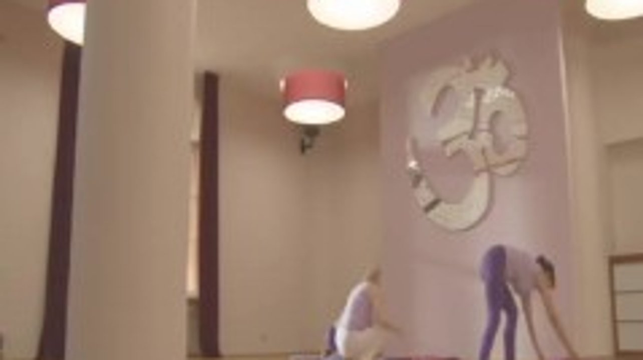 Rückbildungsyoga: Kräftigung der unteren Bauchmuskulatur
