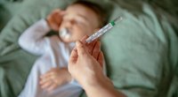 Fieber bei Baby und Kleinkind: Schnelle Hilfe mit der Fiebertabelle