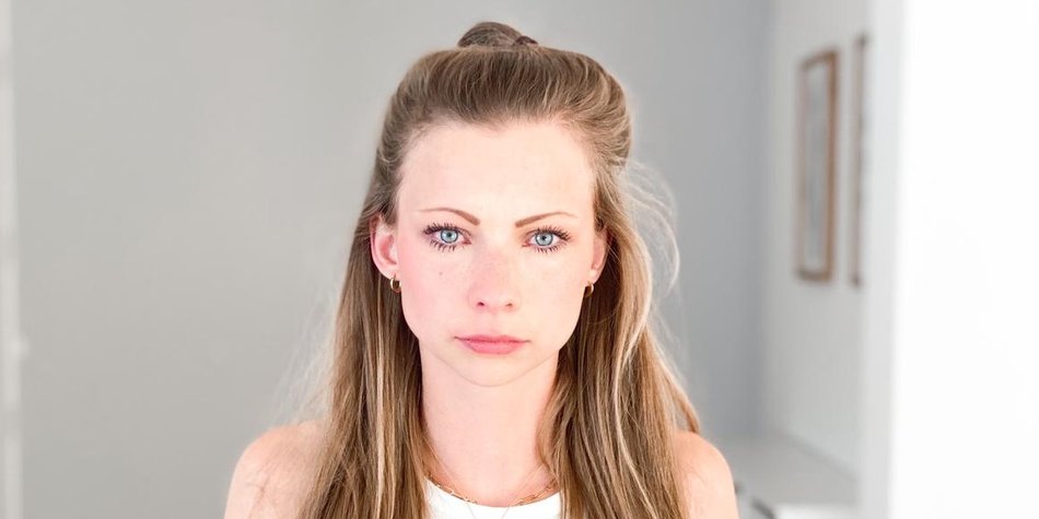 Nina von „the.twinteam“: „Hört endlich auf, Kaiserschnitt-Geburten zu verurteilen!" Nina von „the.twinteam“: „Hört endlich auf, Kaiserschnitt-Geburten zu verurteilen!"