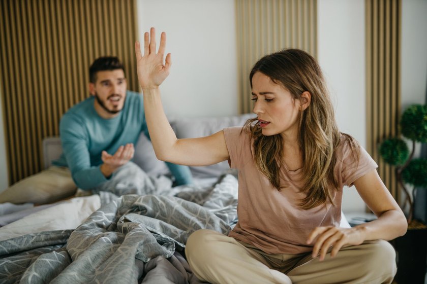 10 heimliche Angewohnheiten, mit denen du deine Liebsten vertreibst 10 heimliche Angewohnheiten, mit denen du deine Liebsten vertreibst