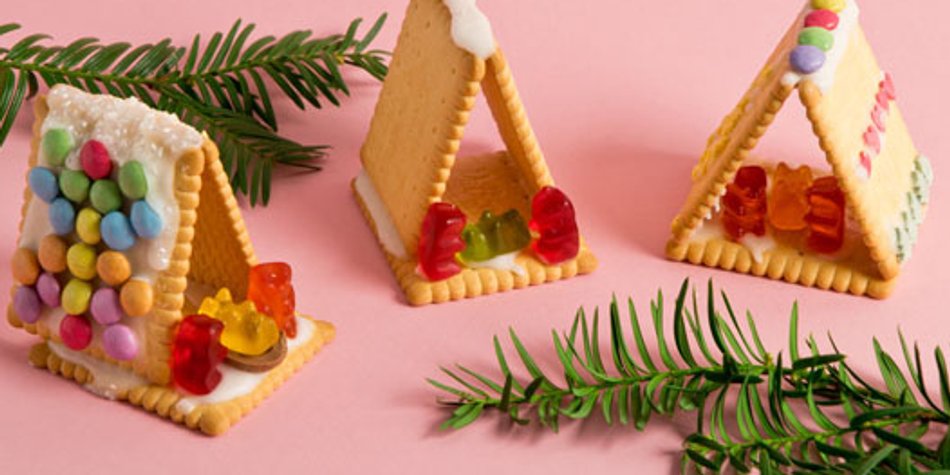 Keks-Krippe: Süße Weihnachtskrippe aus Butterkeksen zum Vernaschen Keks-Krippe: Süße Weihnachtskrippe aus Butterkeksen zum Vernaschen
