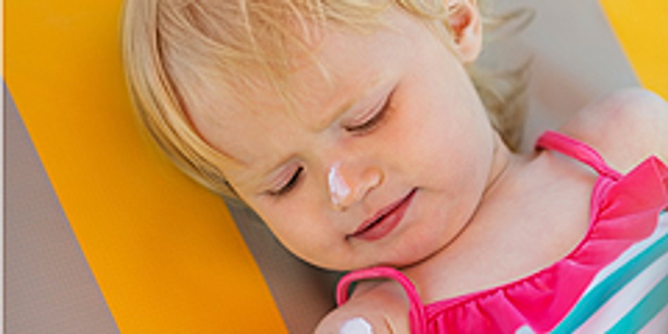 Babyhaut vor Sonne schützen Babyhaut vor Sonne schützen