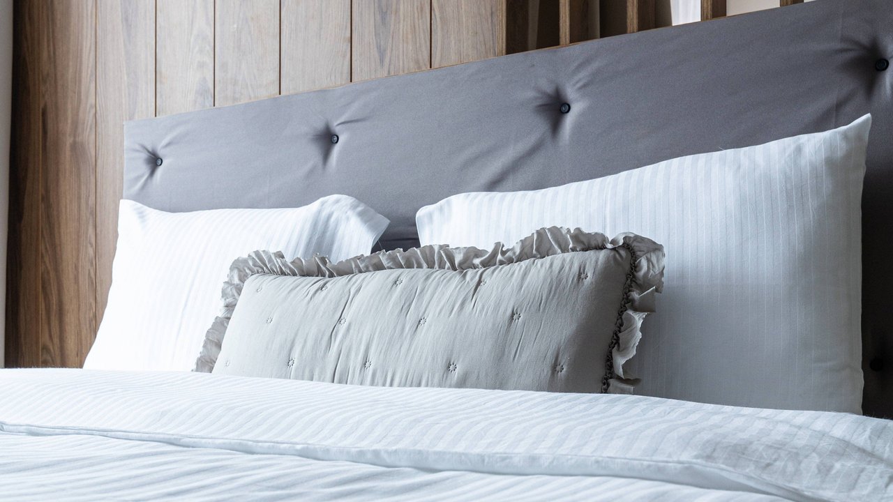 Das richtige Kissen ist wichtig für einen erholsamen Schlaf.