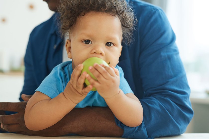 Fingerfood fürs Baby: Apfelstückchen