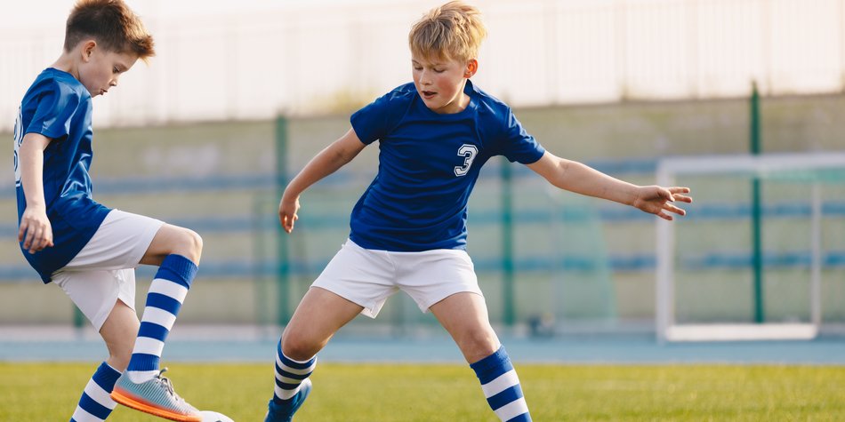 Wieso ist die Bundesliga eigentlich wichtiger als unsere Kinder?! Wieso ist die Bundesliga eigentlich wichtiger als unsere Kinder?!
