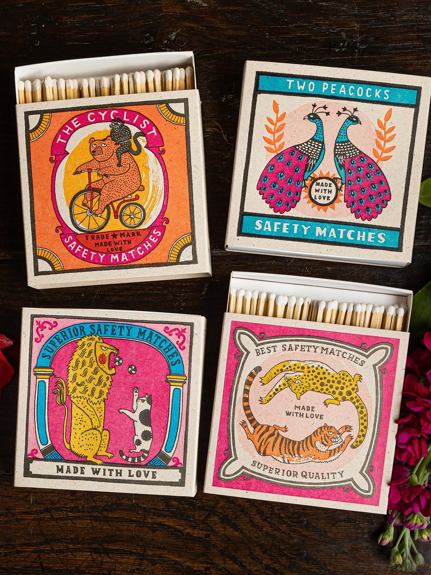 Kuschelabend - Archivist Design Streichholzschachtel Chasing Big Cats Kuschelabend - Archivist Design Streichholzschachtel Chasing Big Cats