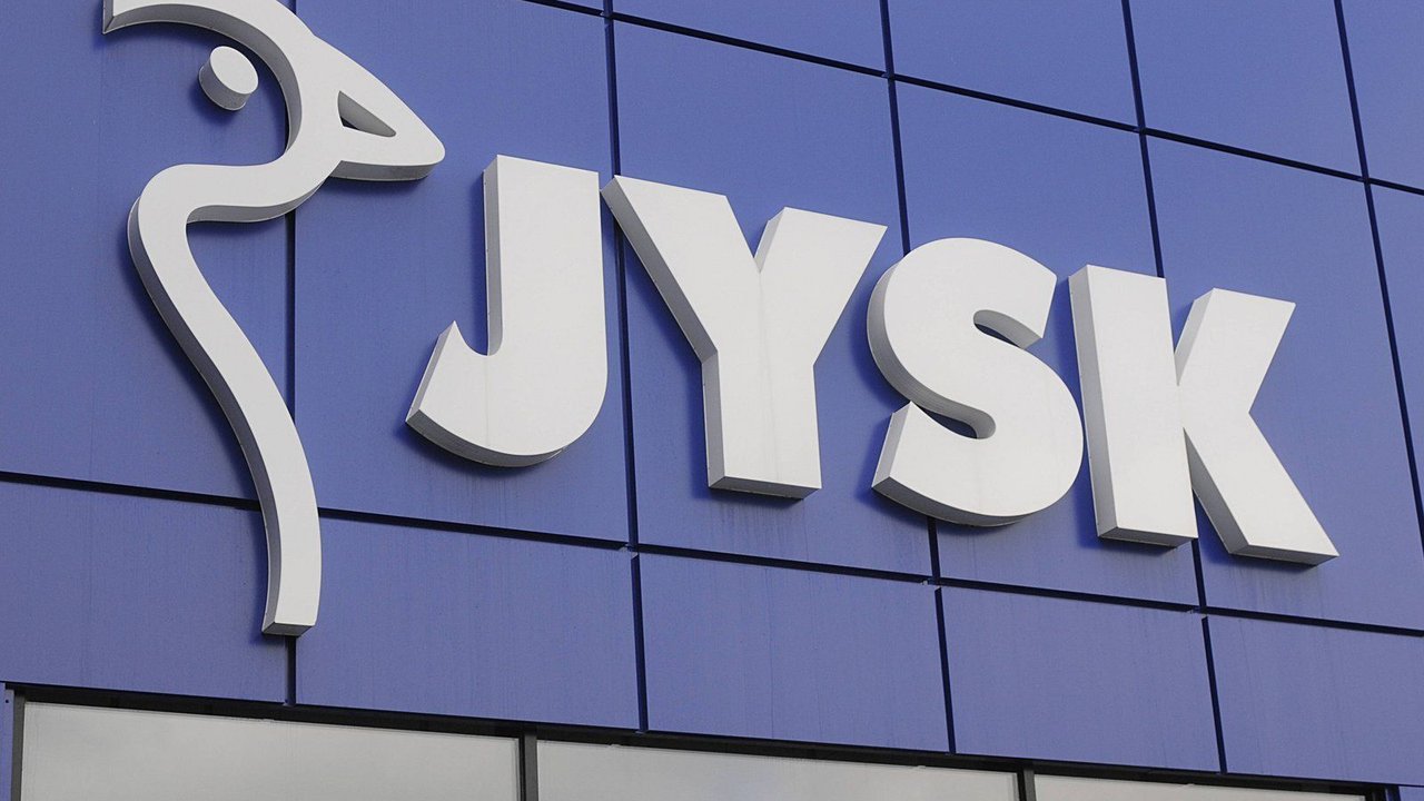 Jysk hält viele tolle Angebote für euch bereit, darunter diesen Teppich. Jysk hält viele tolle Angebote für euch bereit, darunter diesen Teppich.