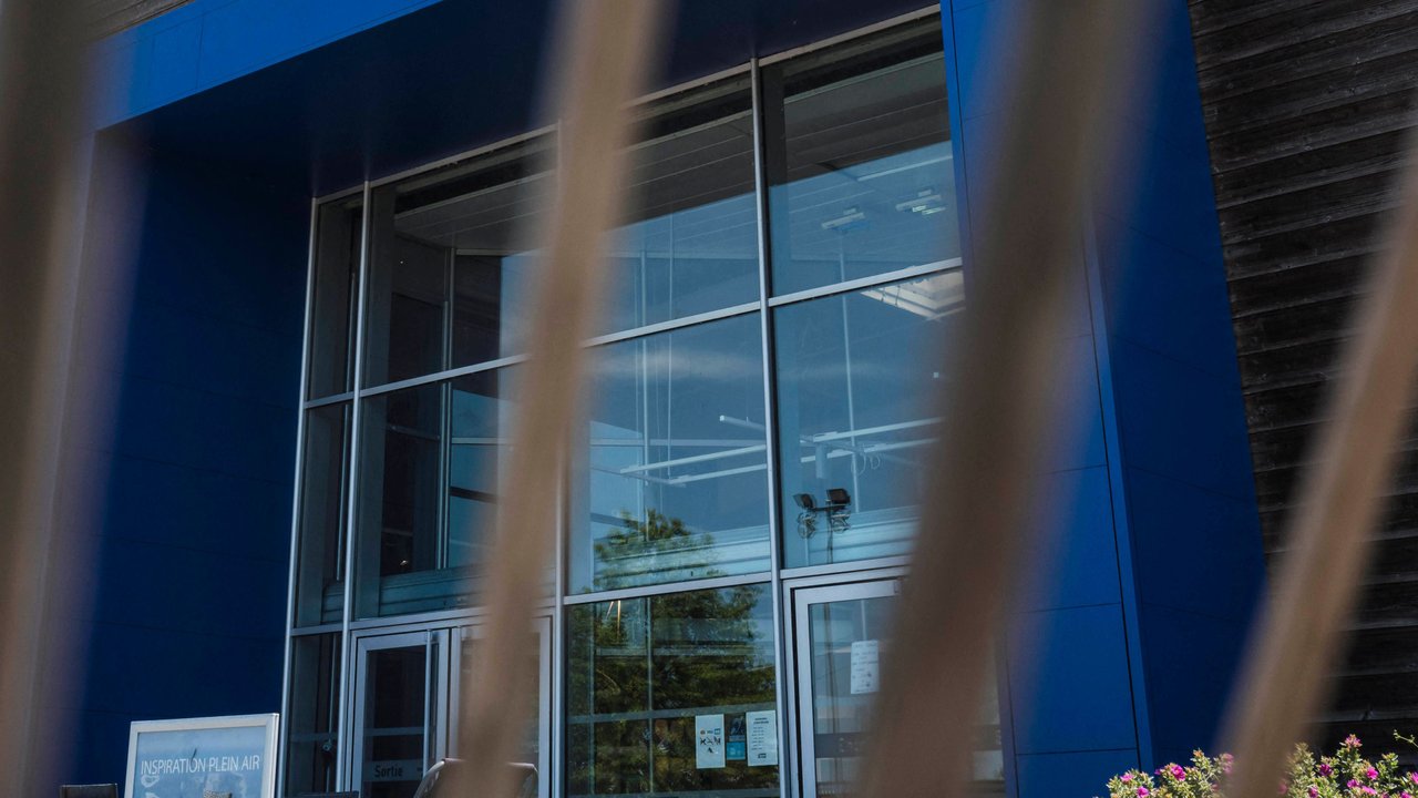 Dieser Beistelltisch macht deine Relax-Ecke zum Blickfang und bietet Platz für deine Deko oder Snacks. Dieser Beistelltisch macht deine Relax-Ecke zum Blickfang und bietet Platz für deine Deko oder Snacks.