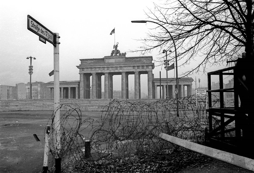 Berliner Mauer vor dem Brandenburger Tor 1961 Berliner Mauer vor dem Brandenburger Tor 1961