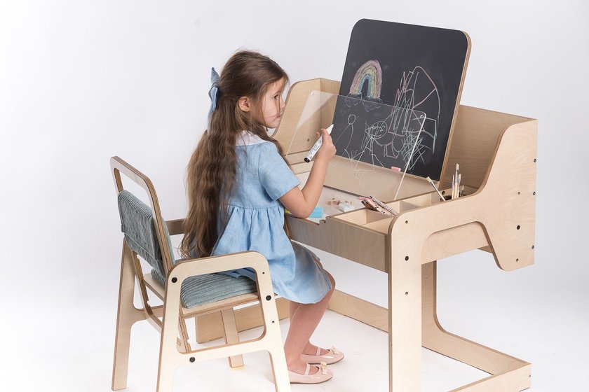 Eltern-Gadgets: Luula Montessori Schreibtisch und Stuhl Set