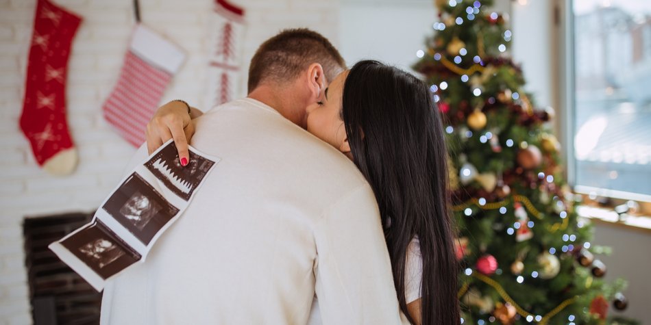 5 Ideen, wie du deine Schwangerschaft an Weihnachten verkünden kannst 5 Ideen, wie du deine Schwangerschaft an Weihnachten verkünden kannst