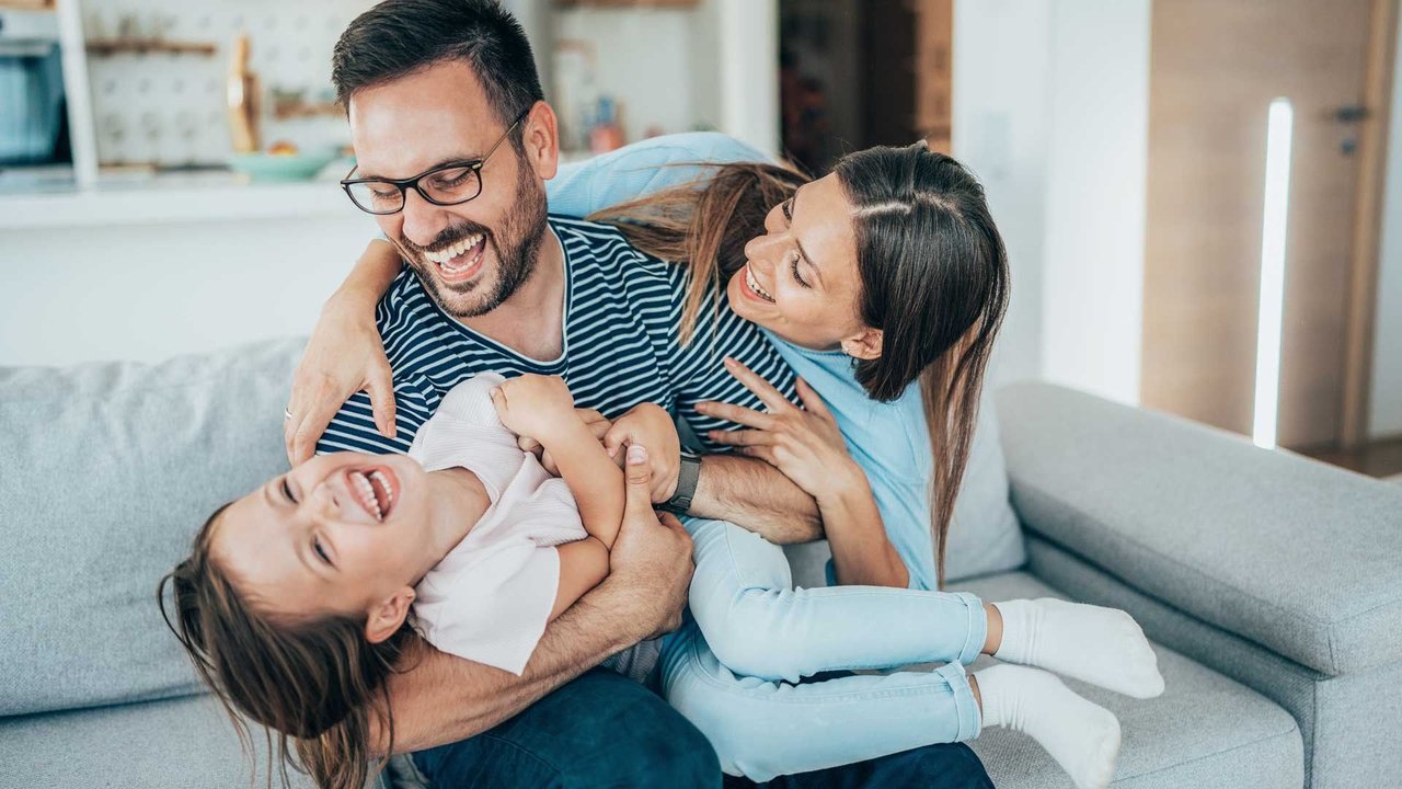 Wie eine Risikolebensversicherung deine Liebsten schützen kann, erfährst du hier. Wie eine Risikolebensversicherung deine Liebsten schützen kann, erfährst du hier.