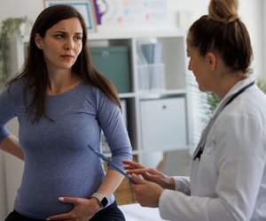 Deine Gyn ist unmöglich? So klappt der Frauenarztwechsel in der Schwangerschaft (auch mitten im Quartal)