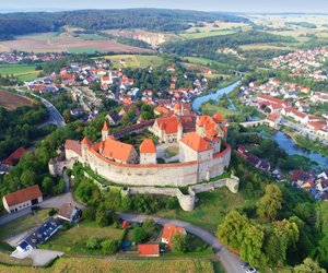 11 gut erhaltene Mittelalter-Burgen in Bayern, die ihr unbedingt besuchen müsst