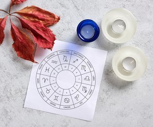 Duftende Sternenenergie: Die perfekten Kerzen für jedes der 12 Sternzeichen