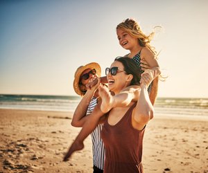 Wer jetzt schon bucht, spart viel Geld: Die besten Reiseziele für Familien 2026