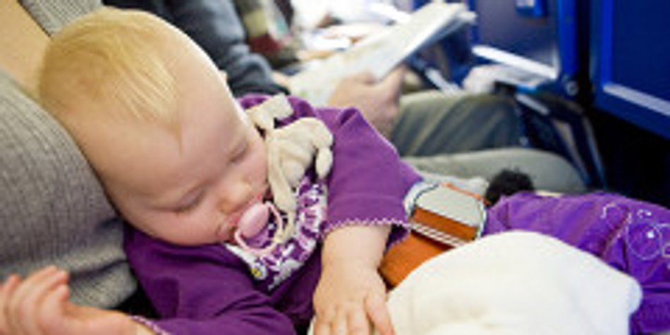 Fliegen mit Baby und Kind - entspannt und ohne Stress Fliegen mit Baby und Kind - entspannt und ohne Stress